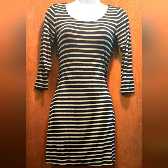 Necessary clothing black&tan stripped cross back stretchy dress SO CUTE! szS - Picture 1 of 7